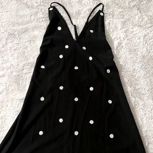 Black Daisy Details Mini Dress